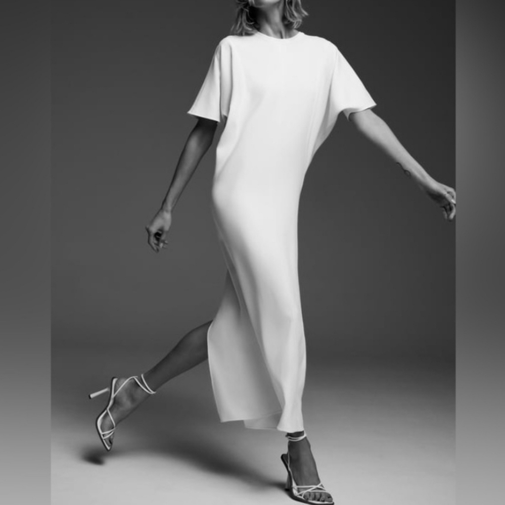 Zara Ecru Viscose Blend
Flowy Midi Dress.